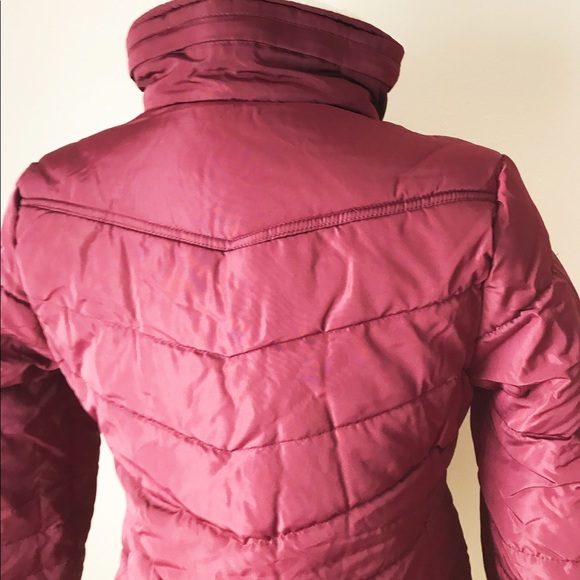 NWT. Burgundy Puffer Jacket - Picture 5 of 6